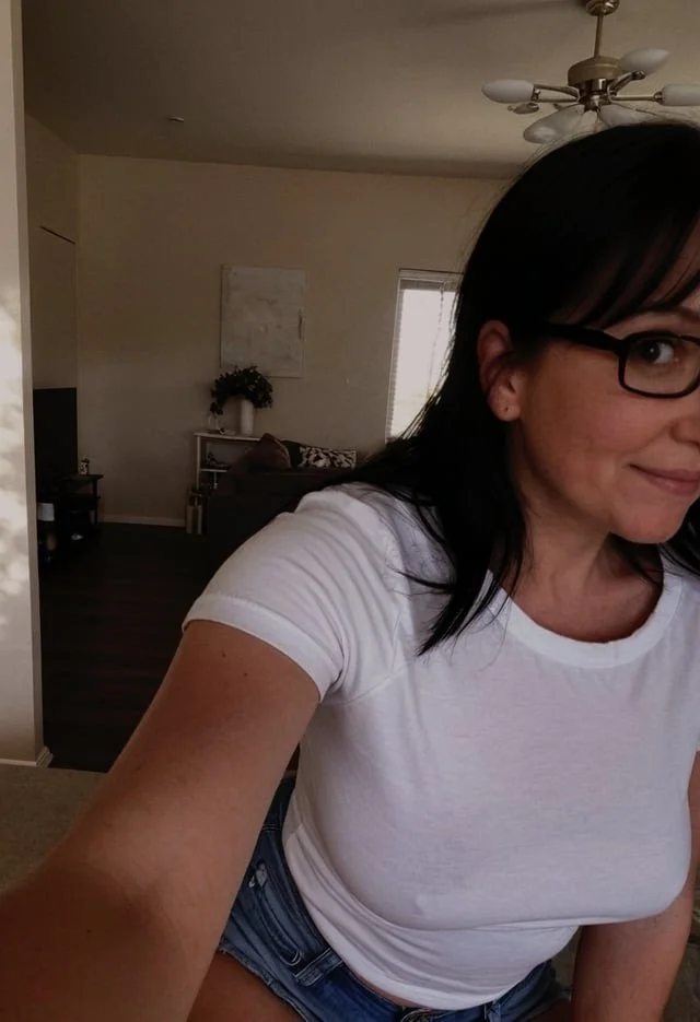 Web slut go message her on tele image 10