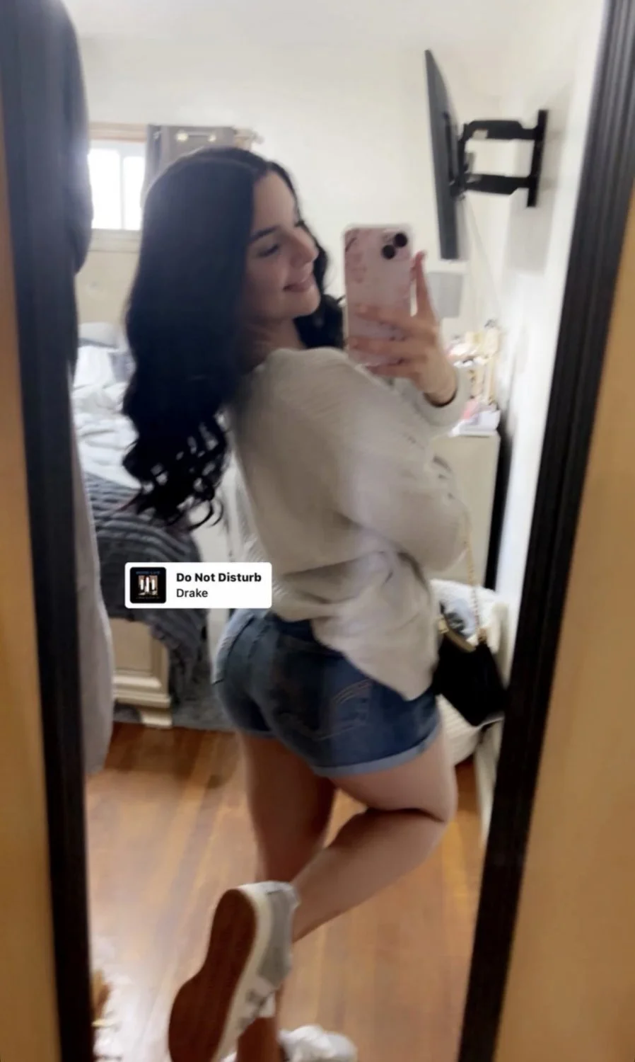 exposing friends gf, 50 likes for her name! repost this slut image 9