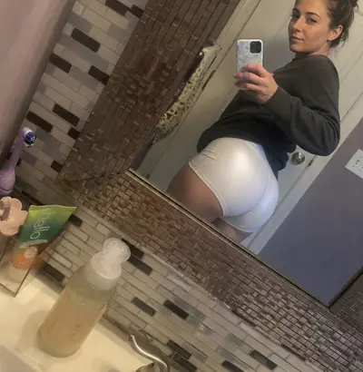 PAWG Wife Enjoys Having Her Asshole Fingered cover image