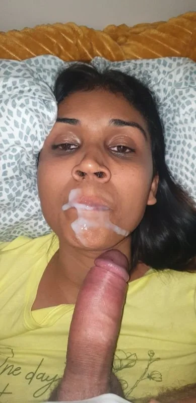 Venezolana comiendo verga image 25