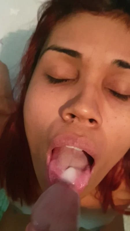 Venezolana comiendo verga image 33