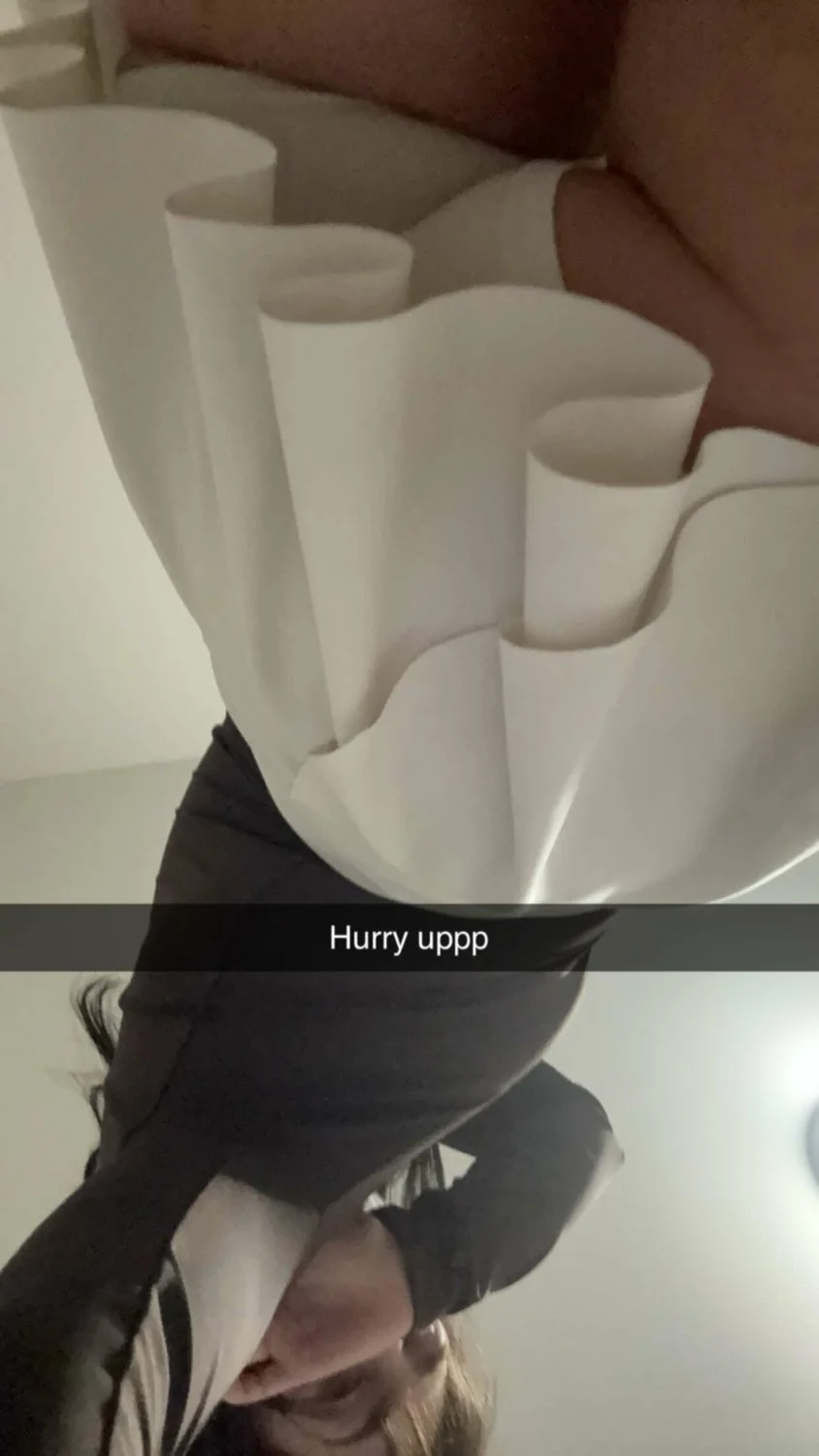 Cuck risked his thicc Latina gf and lost image 4