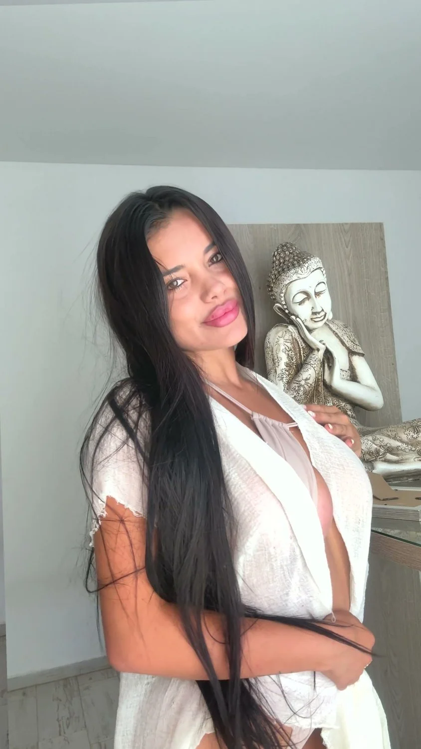 🔞 hot slut round ass getting fucked nude tight pussy 😈🍑 OF image 4