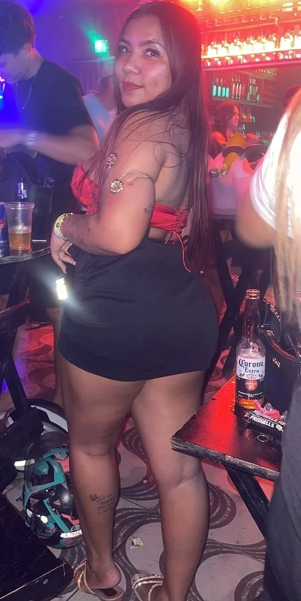 Gordinha boa pra leitar 💦 image 2