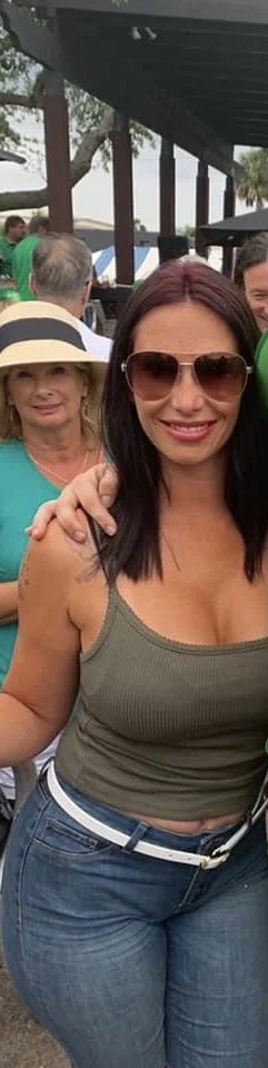 Big ass Florida milf Nicole McNair image 17