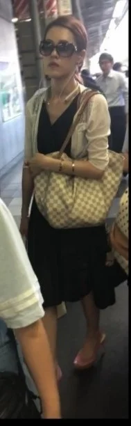 🔚Japanese　美人ギャル　逆さ　ぱんちら　ソフトエロ　一発やりたい image 3