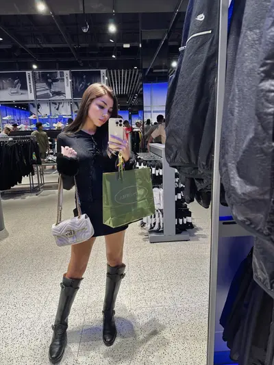 Give me a good slap on the ass before you fuck me please cover image