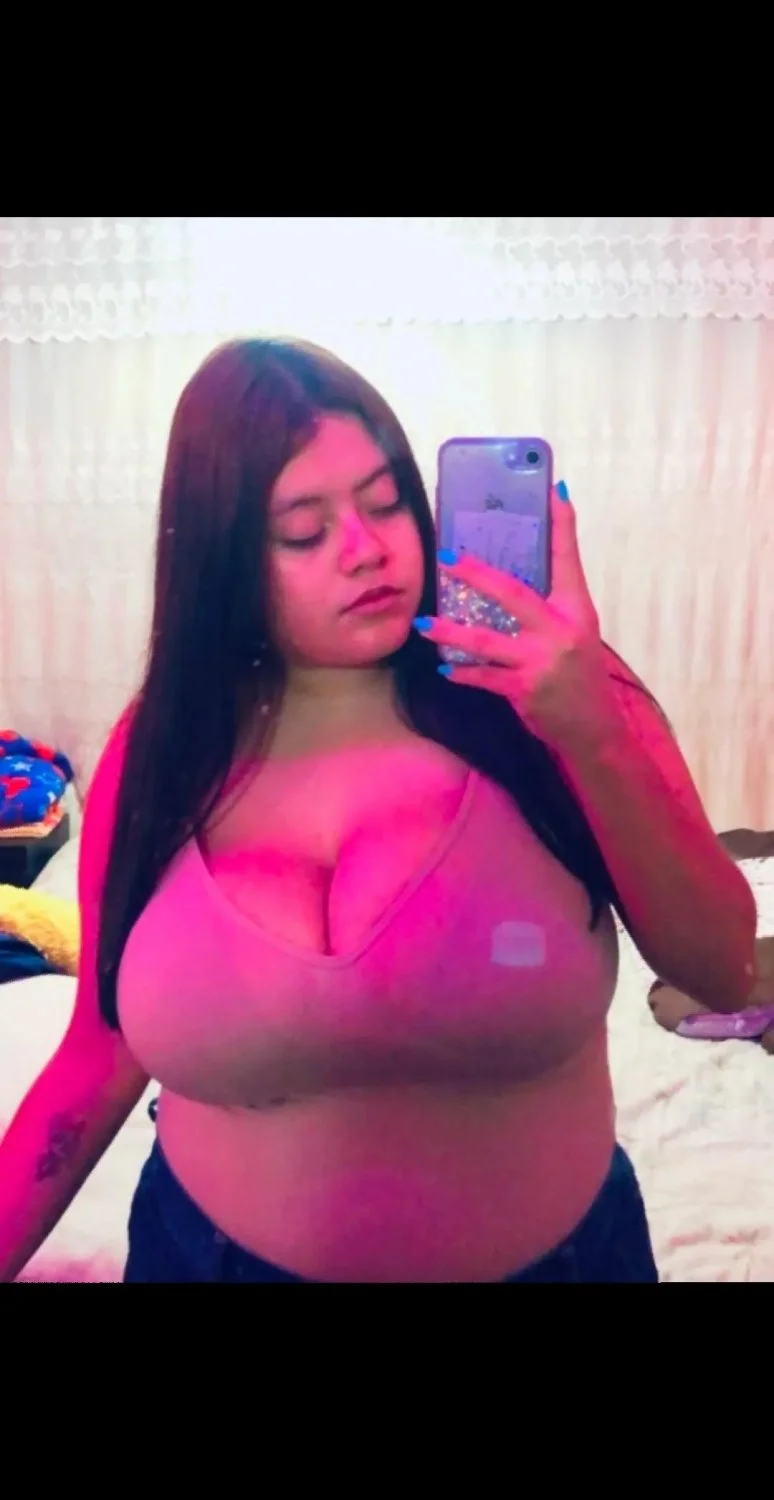 Jael Díaz Gordibuena Puta con enormes Tetas image 37