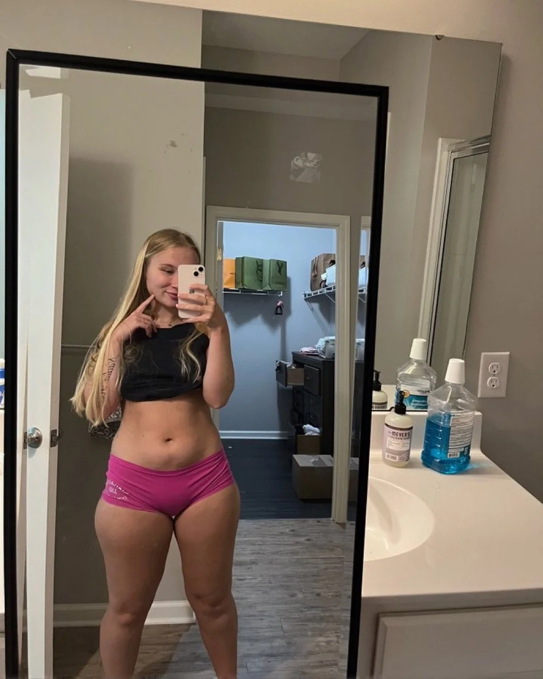 PAWG Lana main image