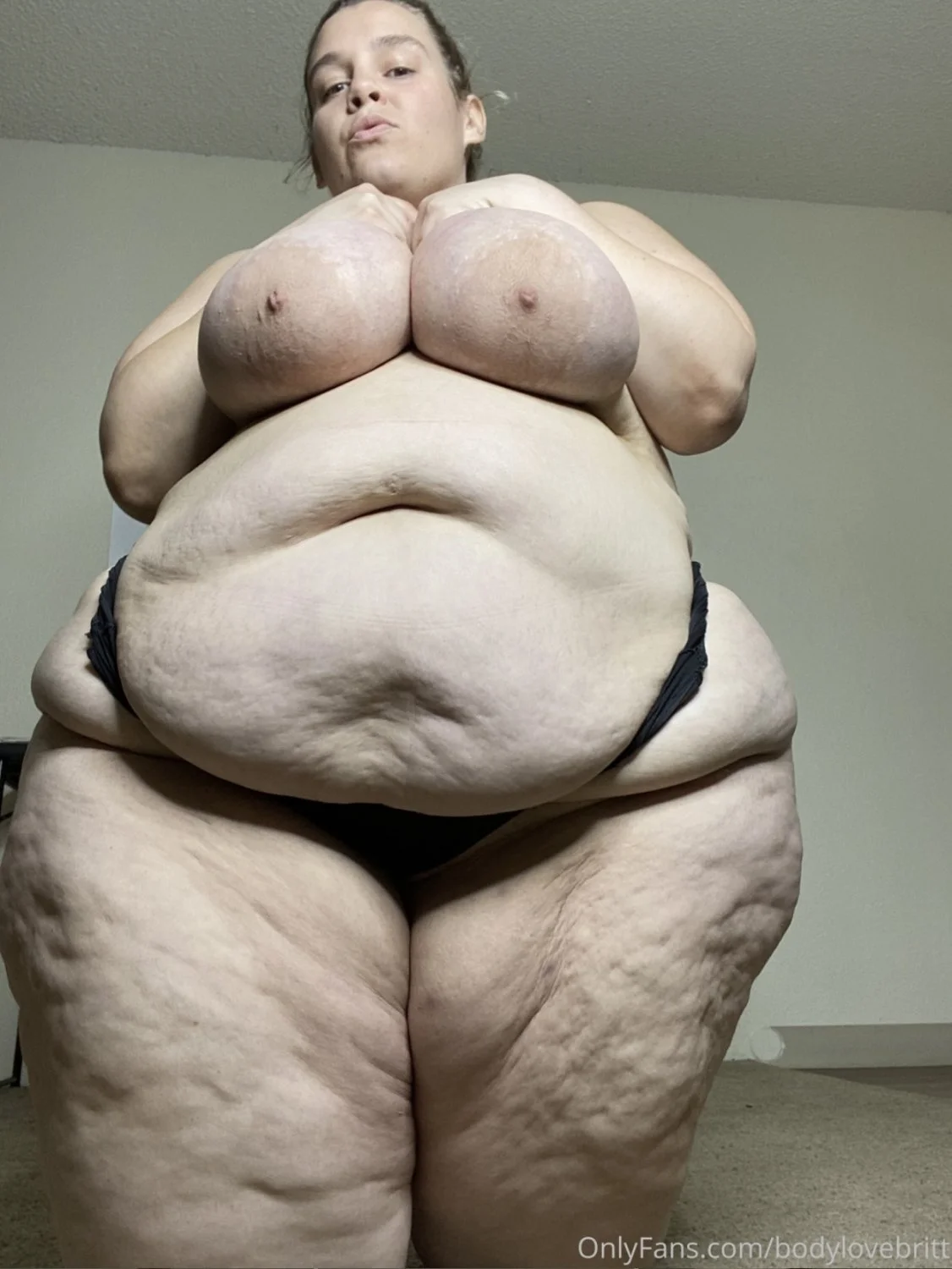 Which Ssbbw would you chose? 🤔 image 1