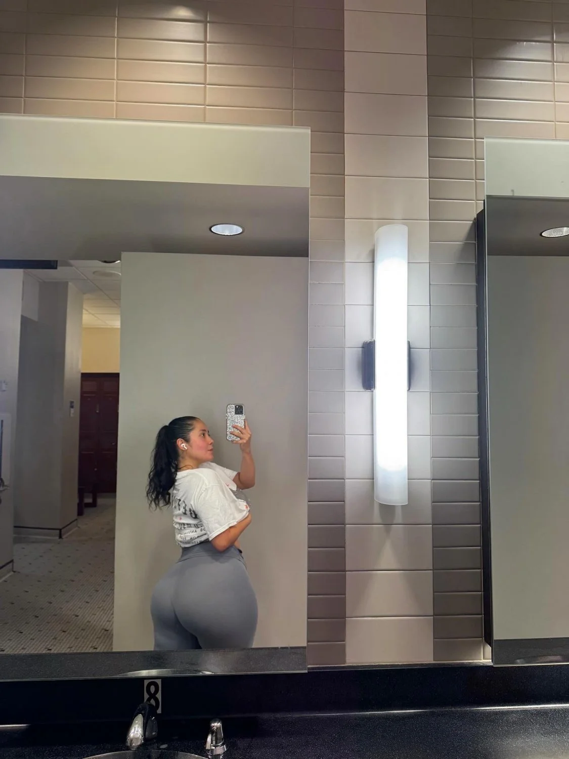 Priscillalinaa image 8