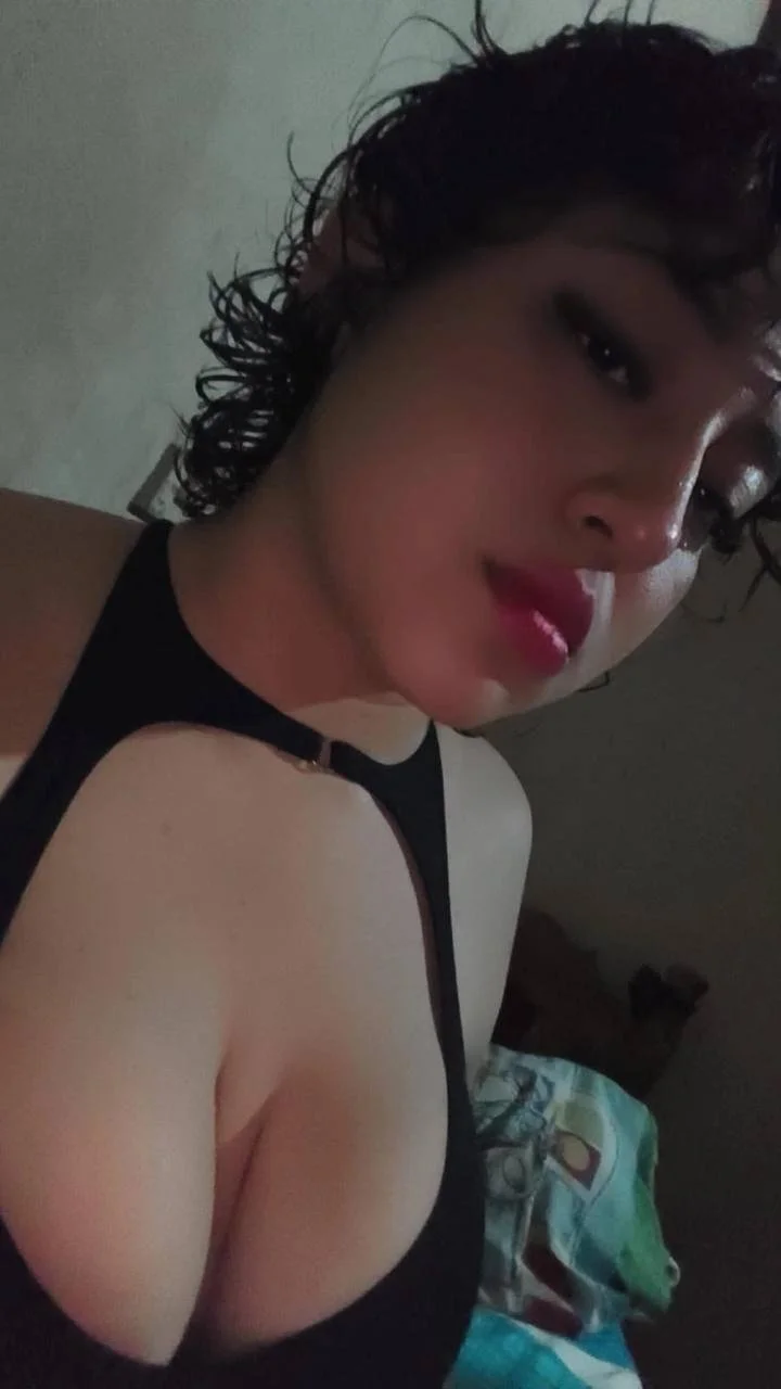 Leslie perra salvadoreña image 2