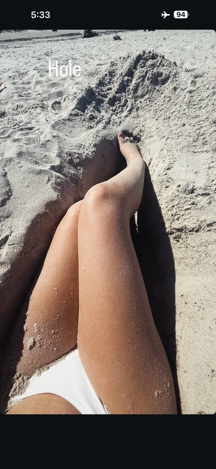 Insanely hot 18 yo whore Ava image 3