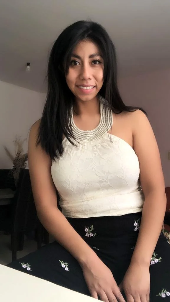 Karla Toto image 8