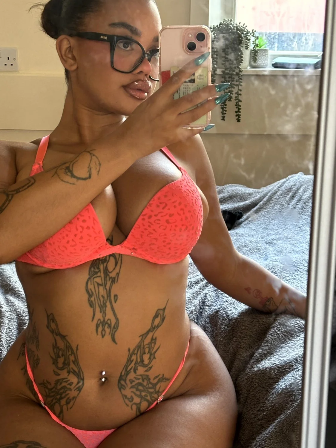 Big titty redbone from the UK image 12