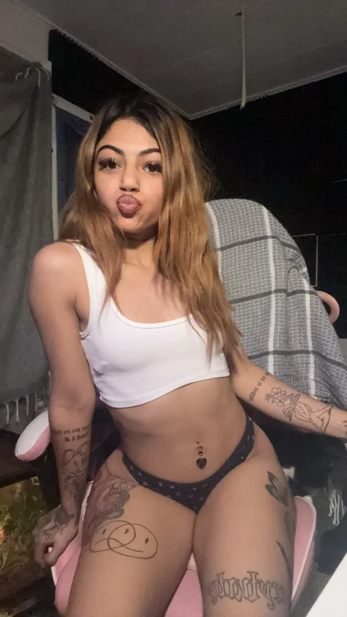 latina image 2