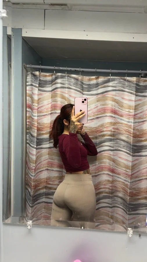 latina image 9