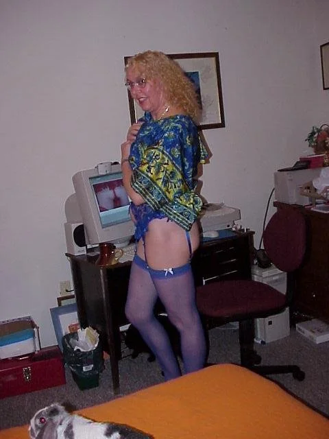 beautiful Linda image 10