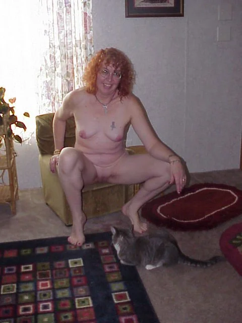 beautiful Linda image 37