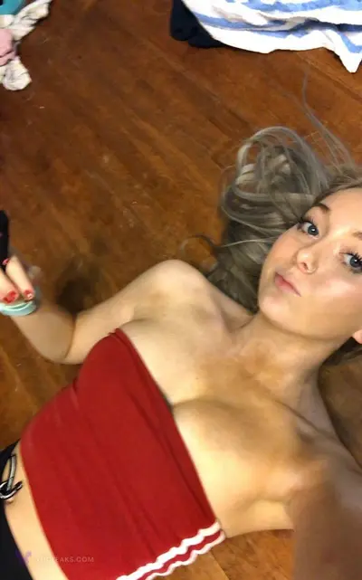 American Uni Student Snap Leak cover image