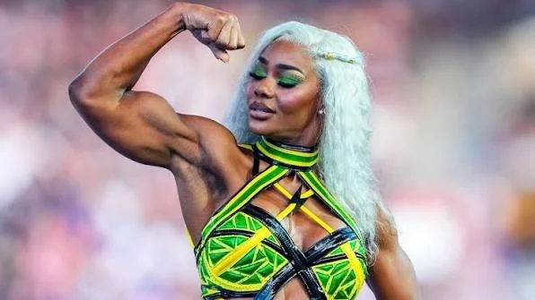 Muscle Mommy Jade Cargill image 2