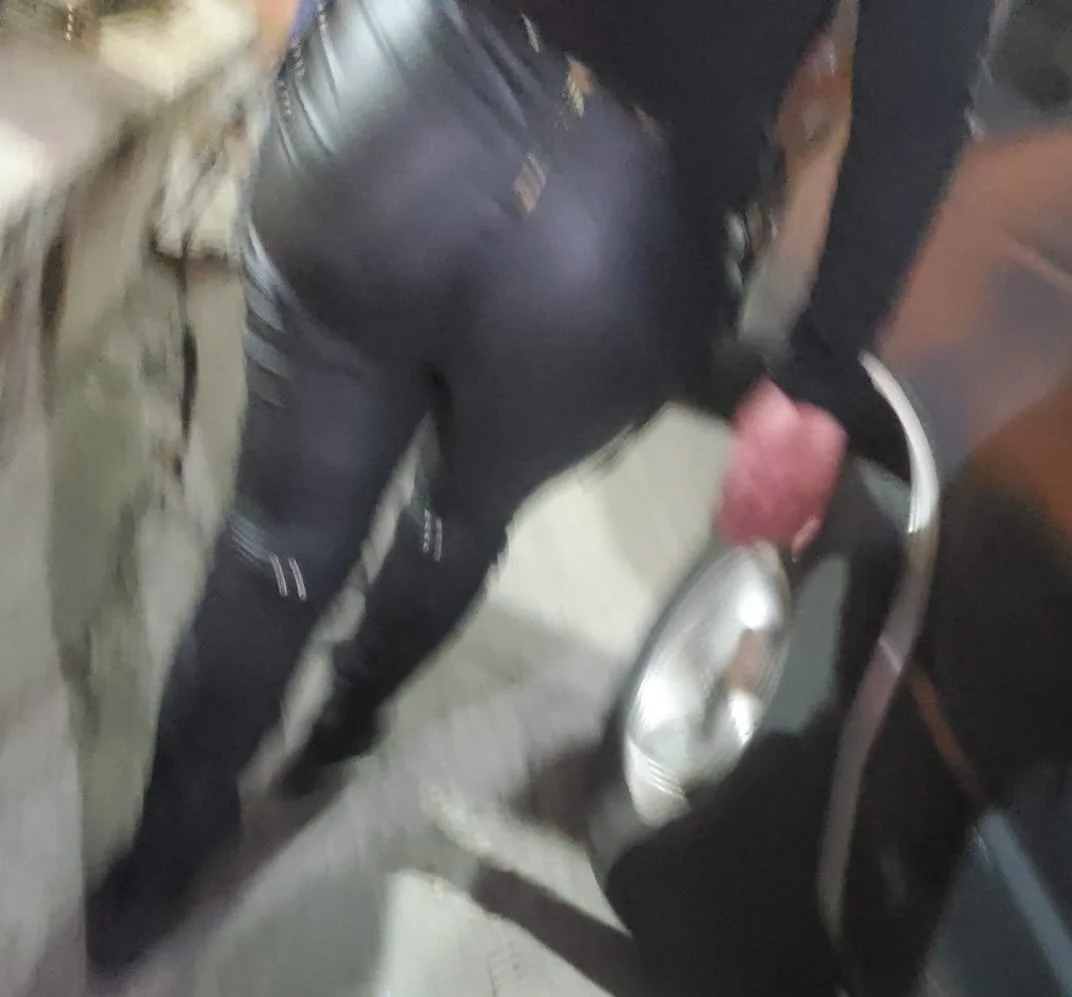 MILF culote espiado main image
