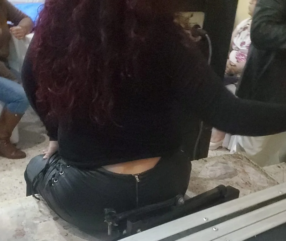 MILF culote espiado image 22