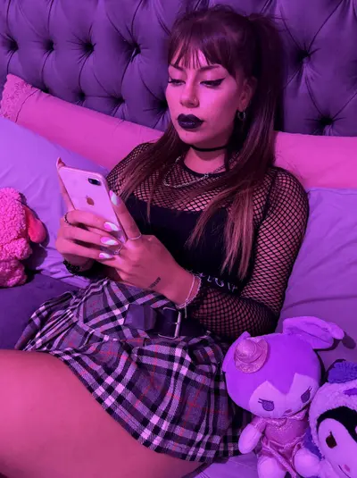 When I'm horny, my pussy is the ideal shade of pink cover image
