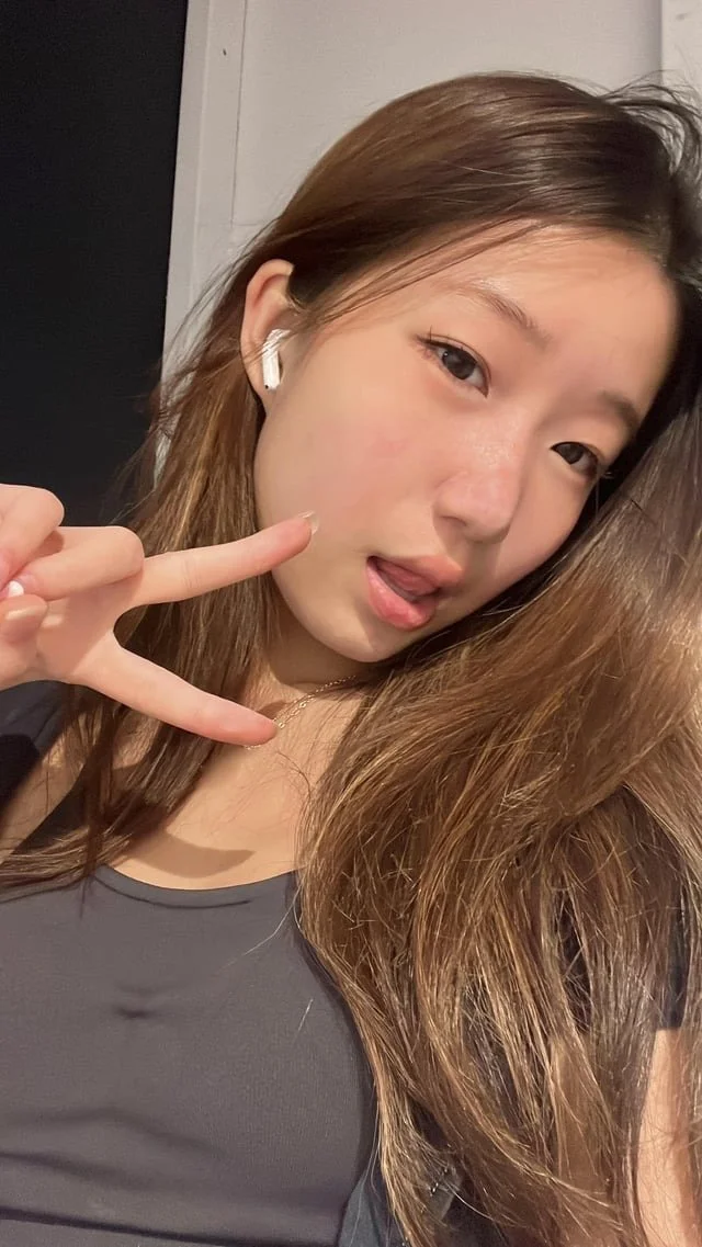 18YO KOREAN TEEN SLUT LEAKED!!! 🤤🔥🔥🔥 FUCK!!! Save while you can!! image 12