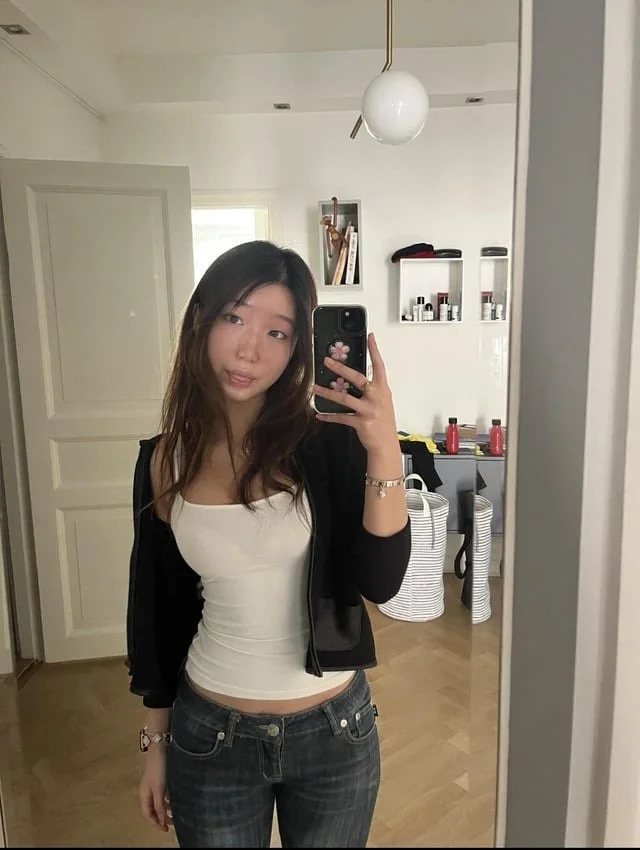18YO KOREAN TEEN SLUT LEAKED!!! 🤤🔥🔥🔥 FUCK!!! Save while you can!! image 2
