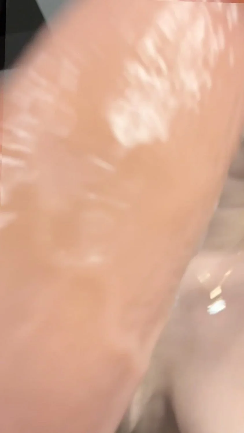 🔞 Sexy tight ass gorgeous masturbating naked wet pussy 🍑💦 OF now image 2
