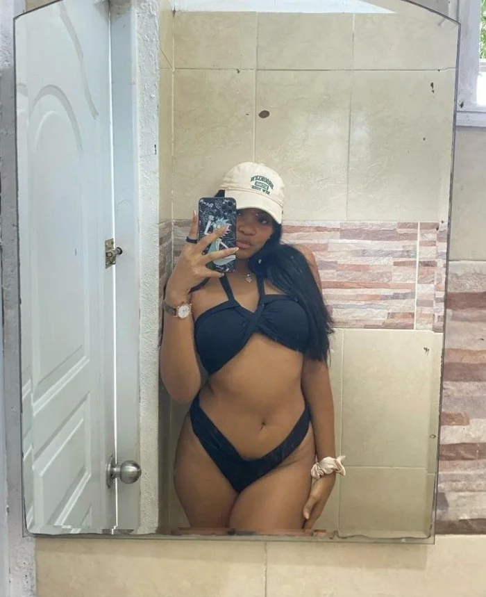 Anleny frias dando gostoso image 4