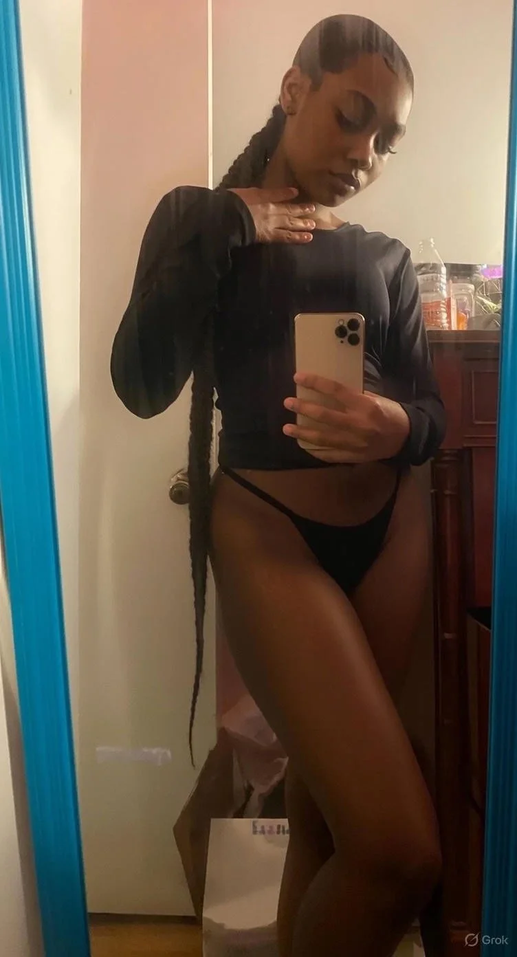Nutty darkskin with curvy thick body made for dick 🤤 image 2