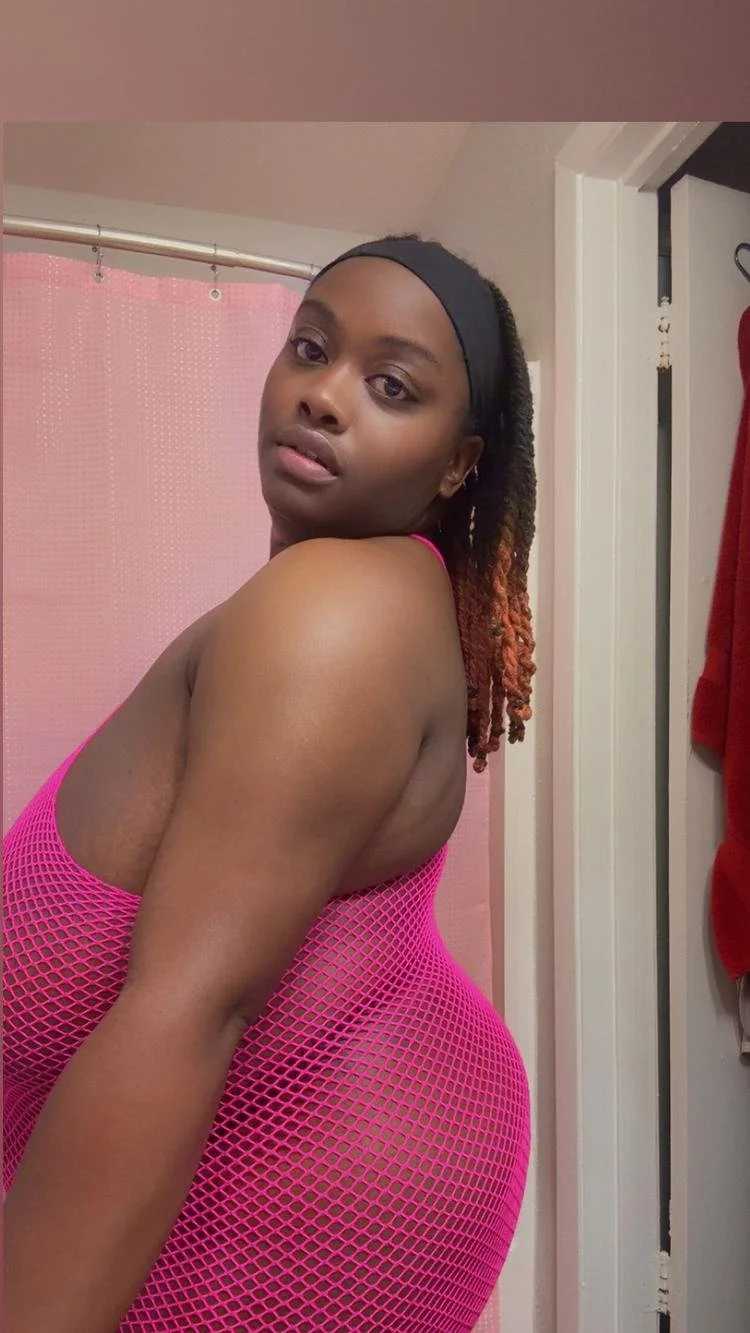 Therealbreya25 of main image