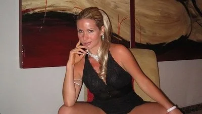 Italian swinging wife image 31