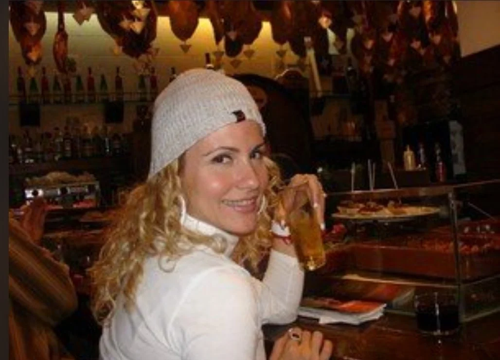 Italian swinging wife image 48