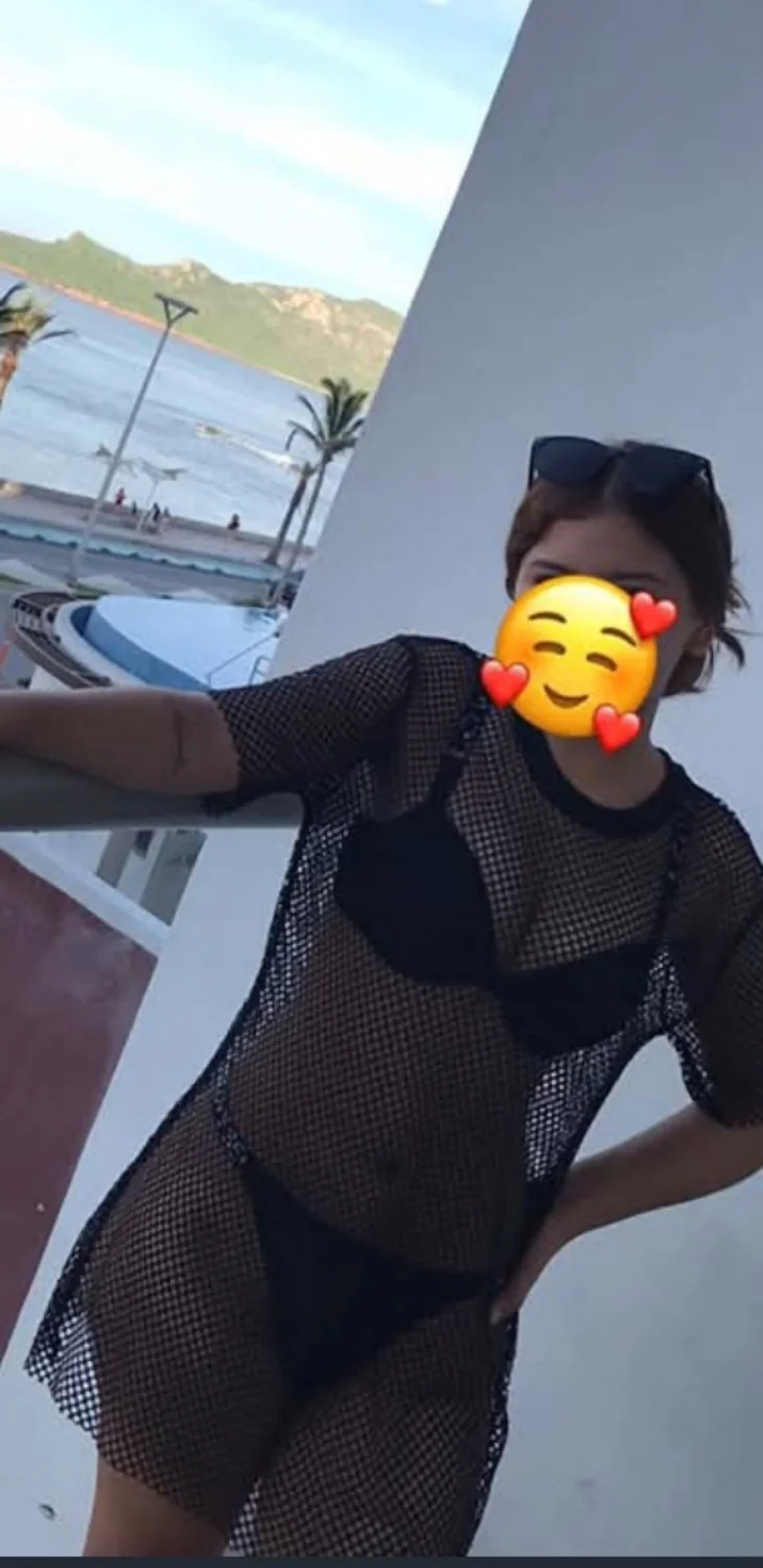 Rica puta tiene un rico culo y cuerpo sexy zorrita image 12