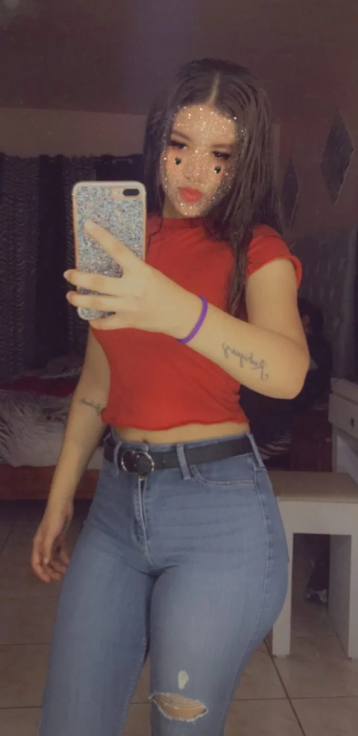Rica puta tiene un rico culo y cuerpo sexy zorrita image 20