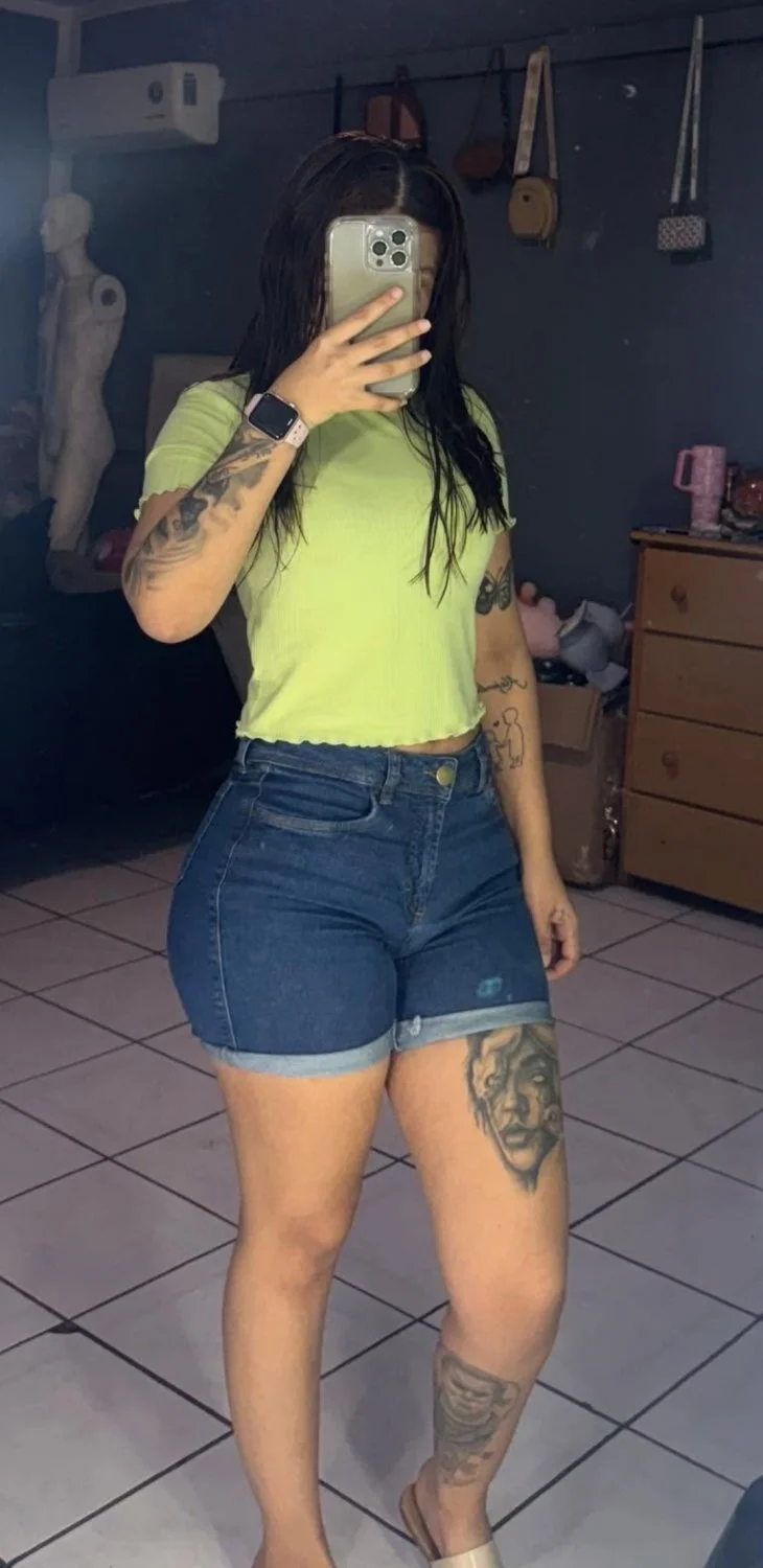 Rica puta tiene un rico culo y cuerpo sexy zorrita image 22