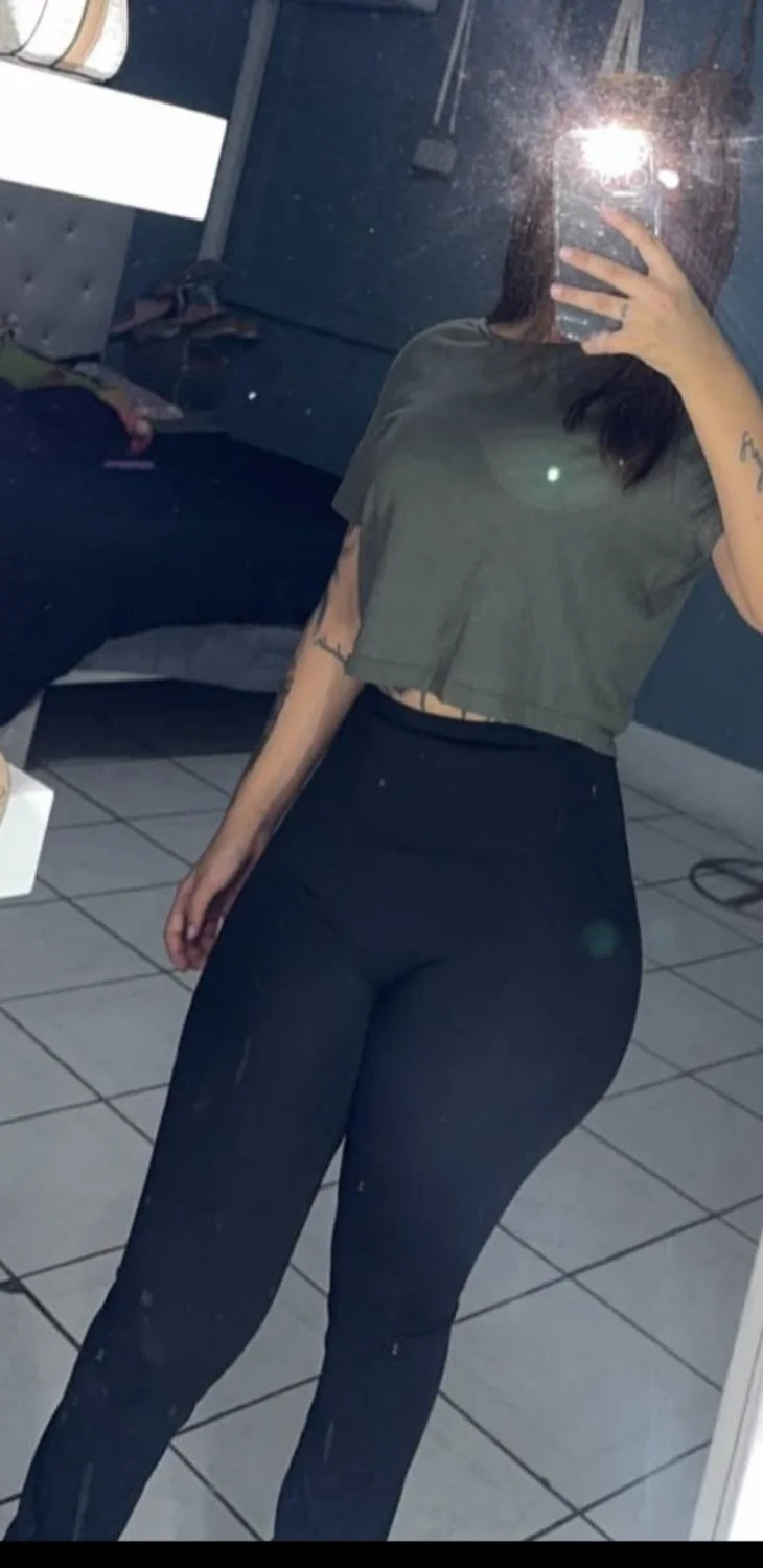 Rica puta tiene un rico culo y cuerpo sexy zorrita image 35