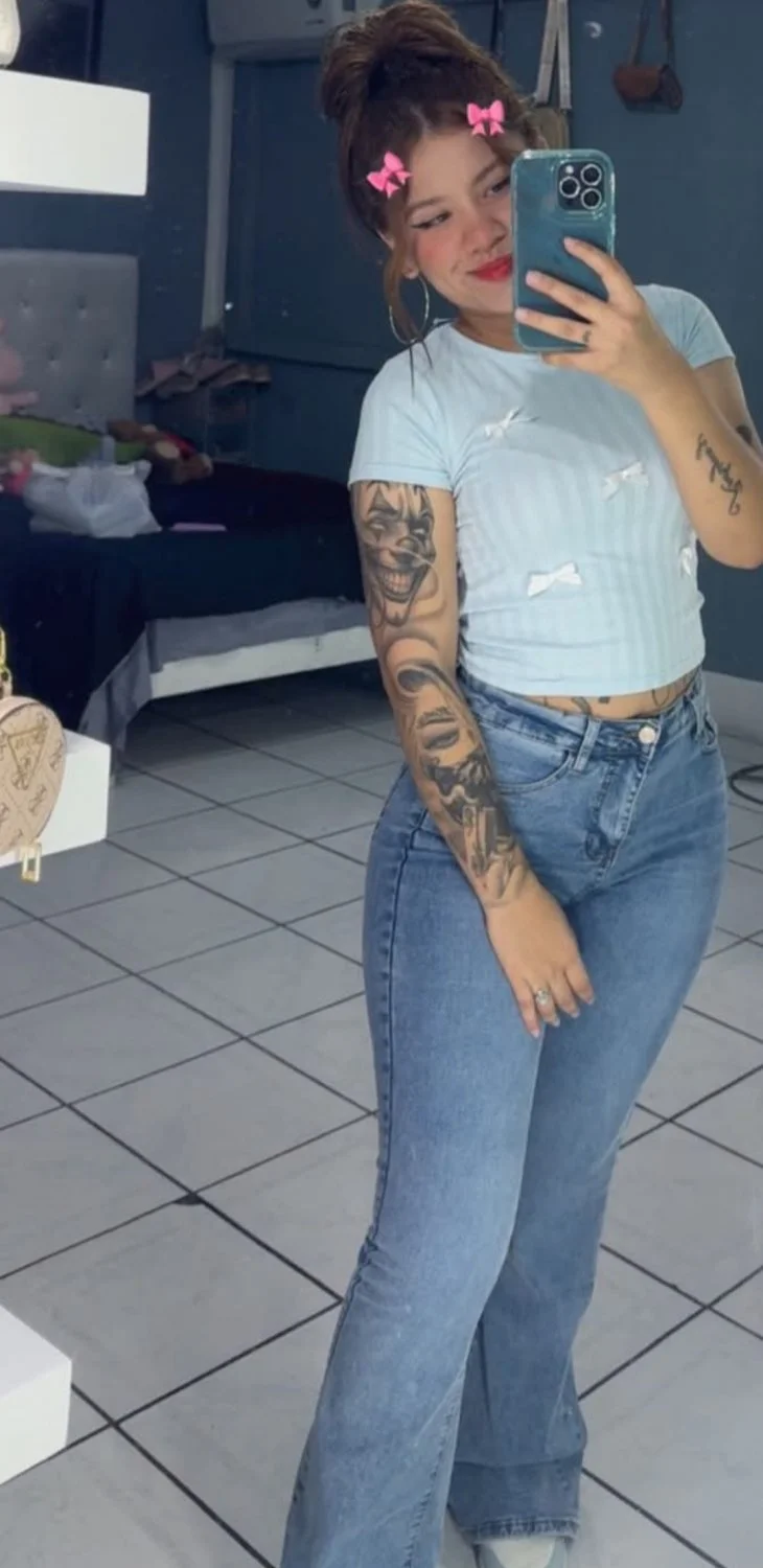 Rica puta tiene un rico culo y cuerpo sexy zorrita image 38