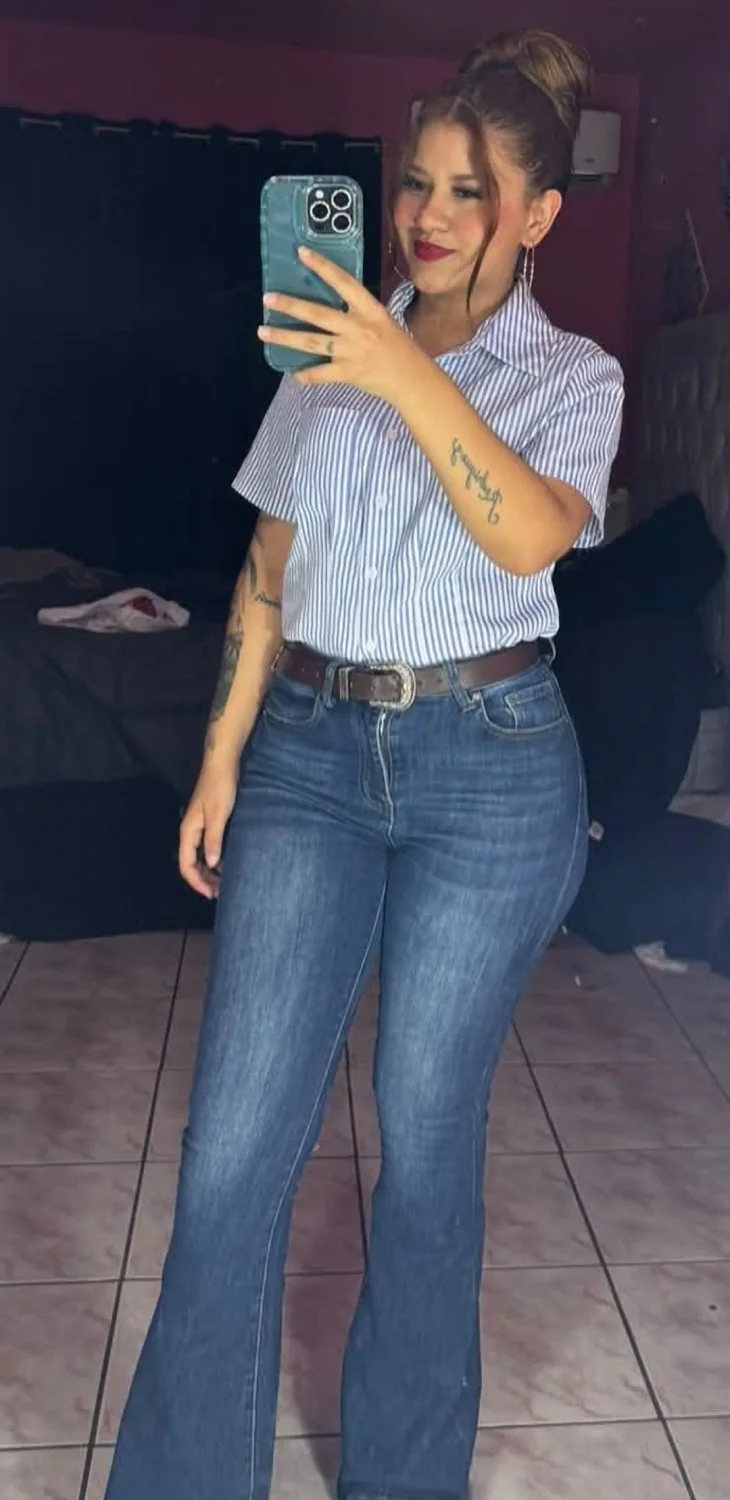 Rica puta tiene un rico culo y cuerpo sexy zorrita image 4