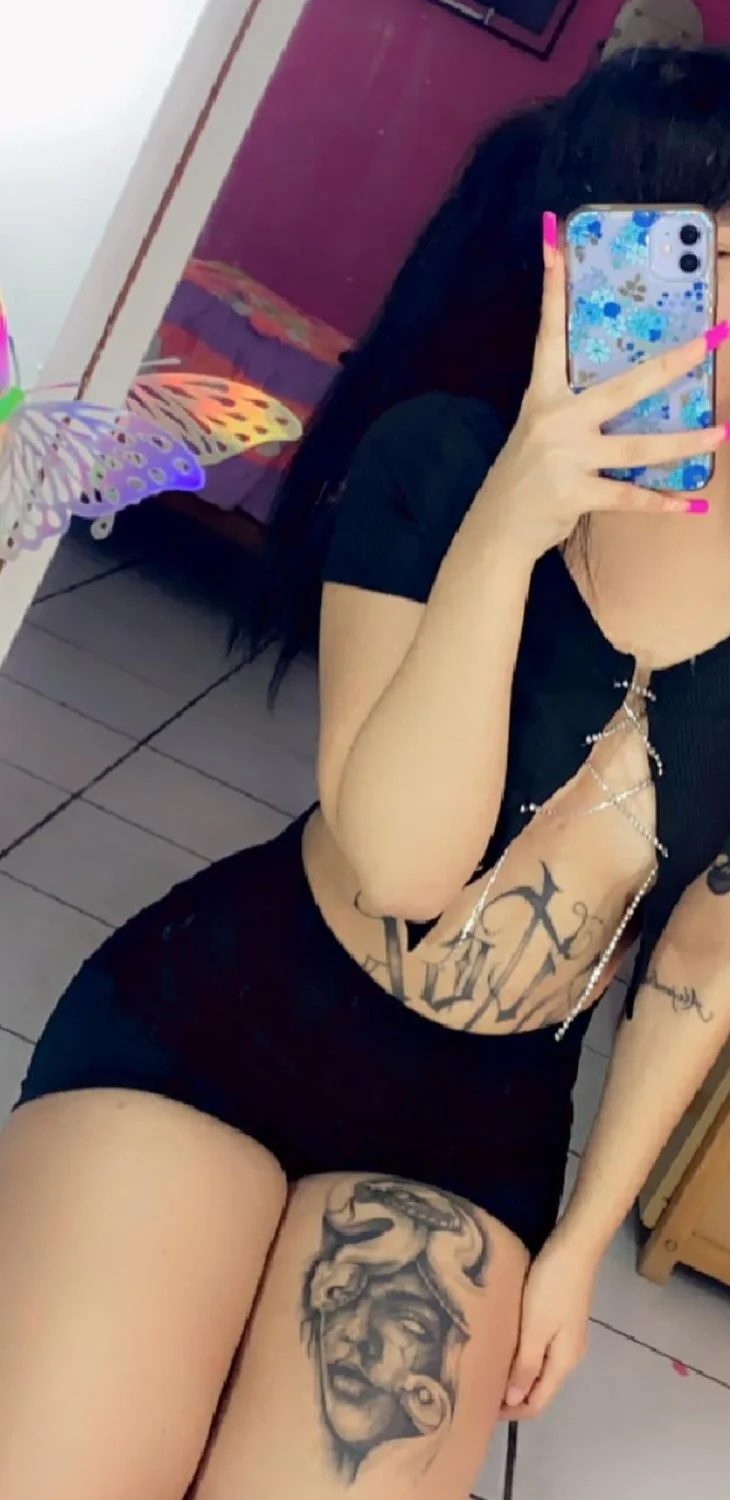 Rica puta tiene un rico culo y cuerpo sexy zorrita image 42