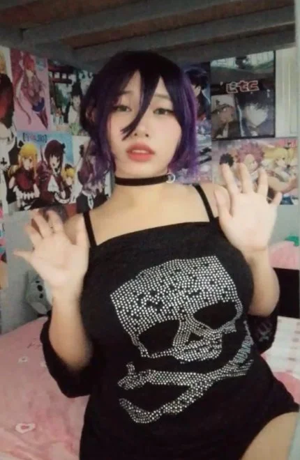 Lucy 19f Asian webslut image 9