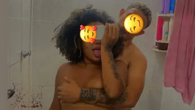 Casal de seguidor grupo vip bombando chama na dm cover image