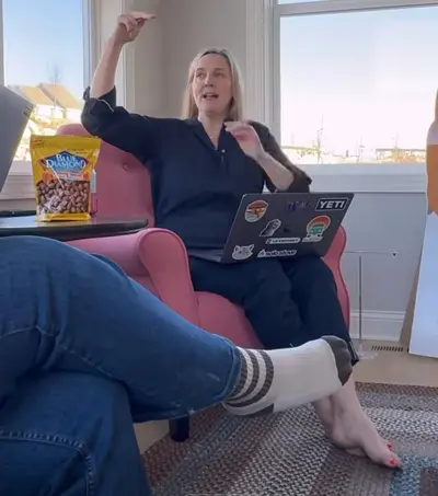 Shannon Klingmans sexy feet cover image