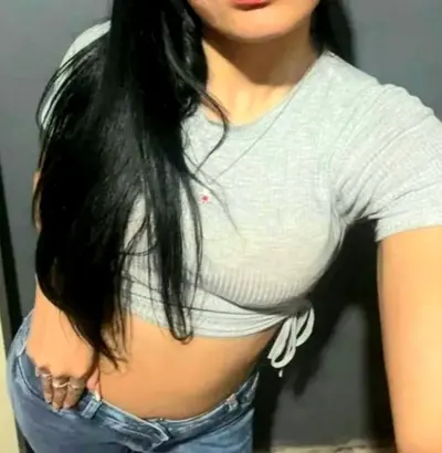 Argentina, pendeja de 18 años de Eva Duarte. Mira mis experiencias en erome y me contacta por tlg cover image