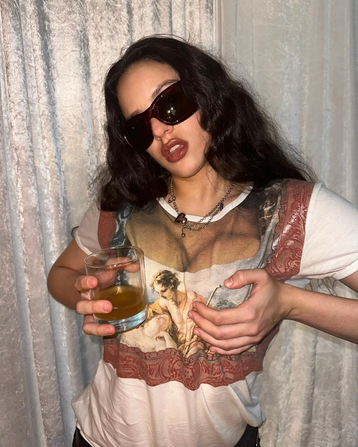 Rosalia (Motomami) Se Saca Las Tetas Para Sus Fans image 3