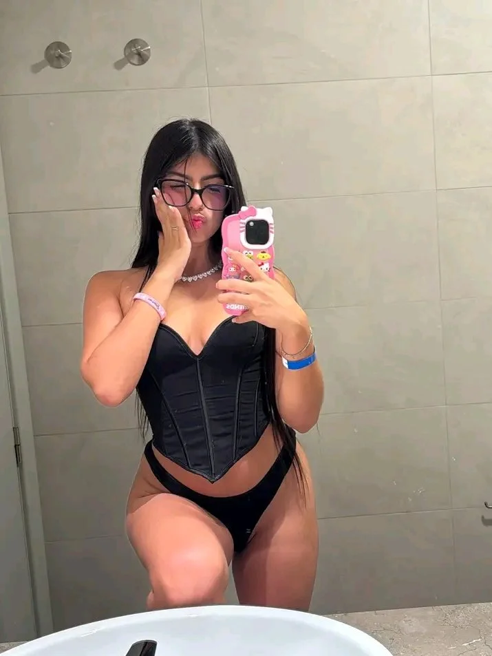 Daniela image 2
