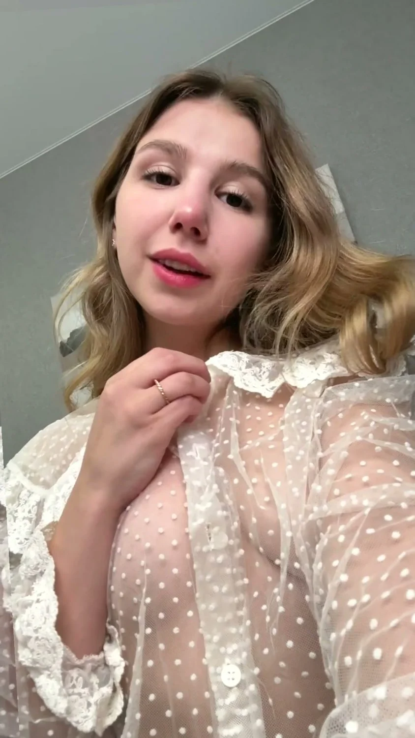 🔞 Sexy fat ass busty teasing naked wet pussy 🍑💦 OF now image 4